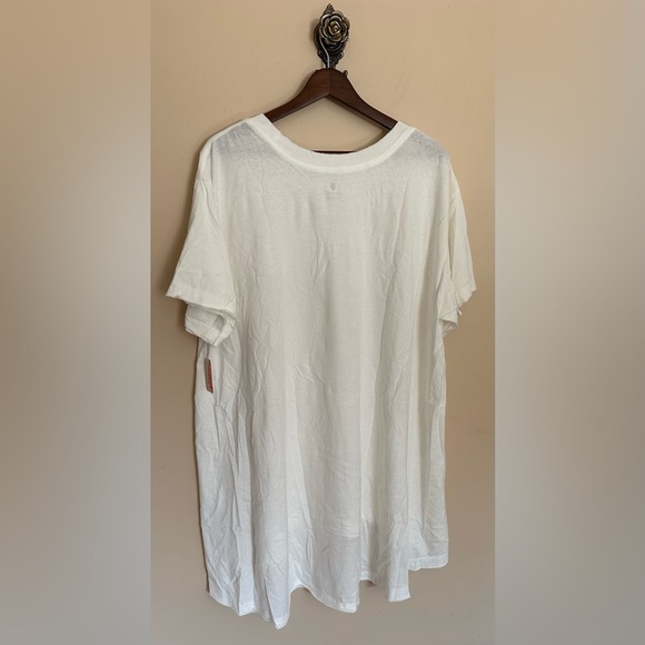 NWT FREE PEOPLE FP Movement Leg Day Tee White Medium - Picture 6 of 11
